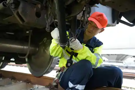 调车场上的安全卫士：赵永的守护之路