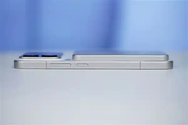 小米299元金沙江磁吸充电宝遭疯抢，闲鱼秒变400+！