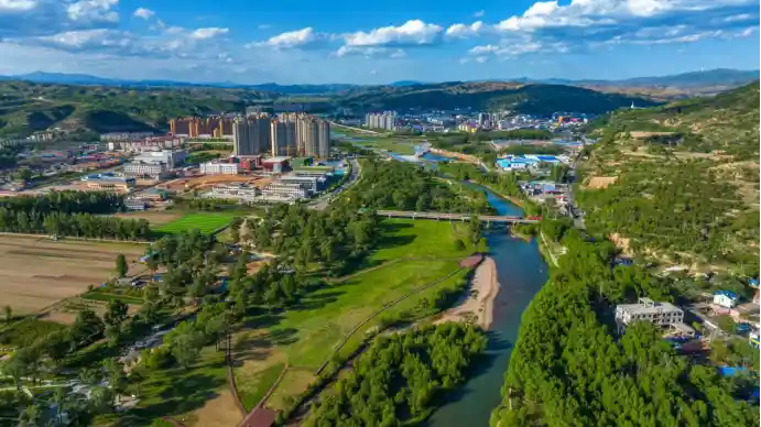 山水有韵 静乐出圈