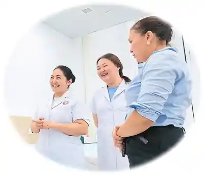 洋中医扎针引热议：上合大家庭里的传统医术新体验