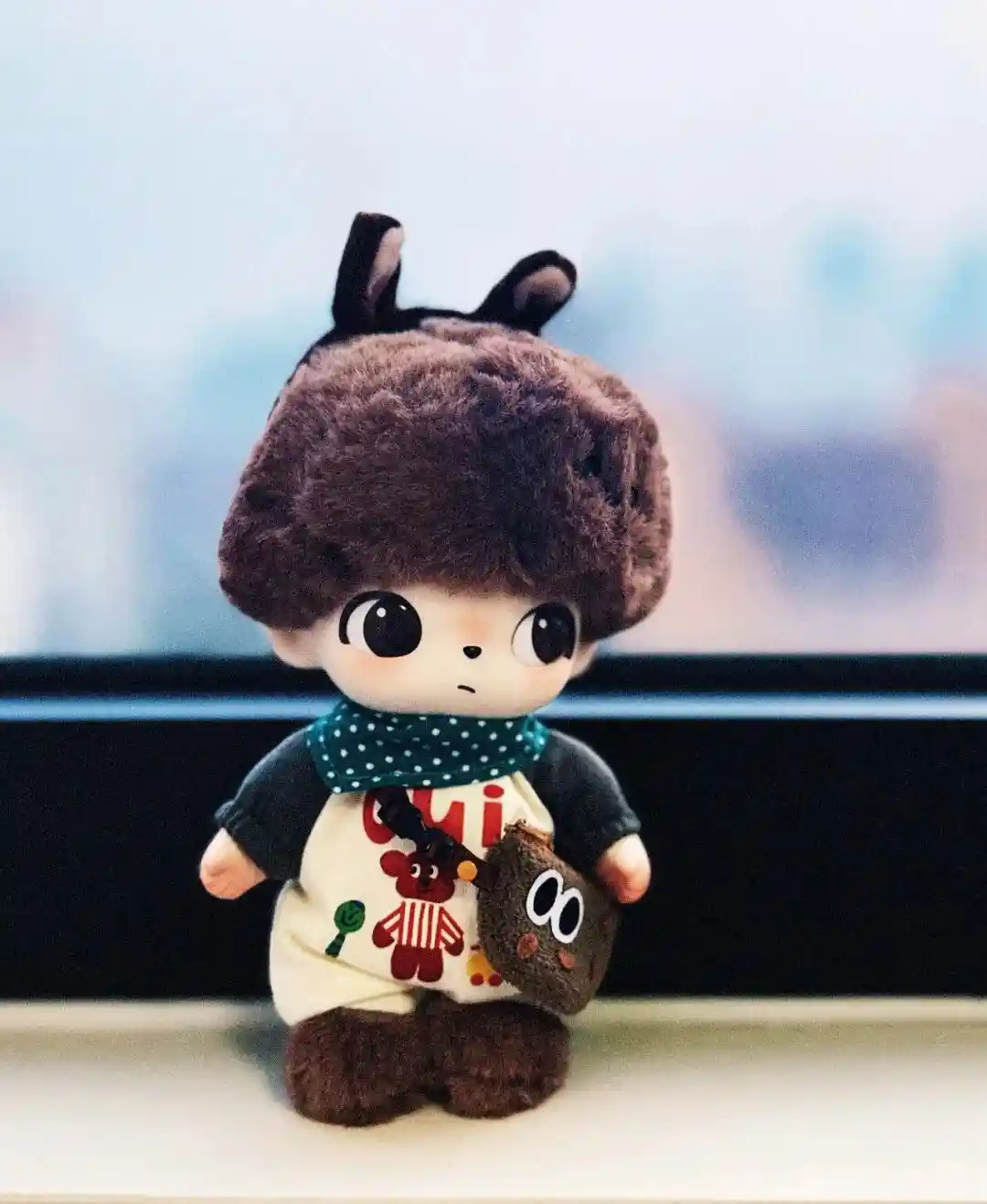 幽灵衣横空出世！全球首件零尺码概念时装引爆抢购潮，万人排队却无人能上身