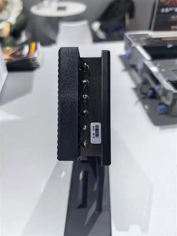 国产显卡首秀《赛博朋克2077》：流畅到让人惊叹！