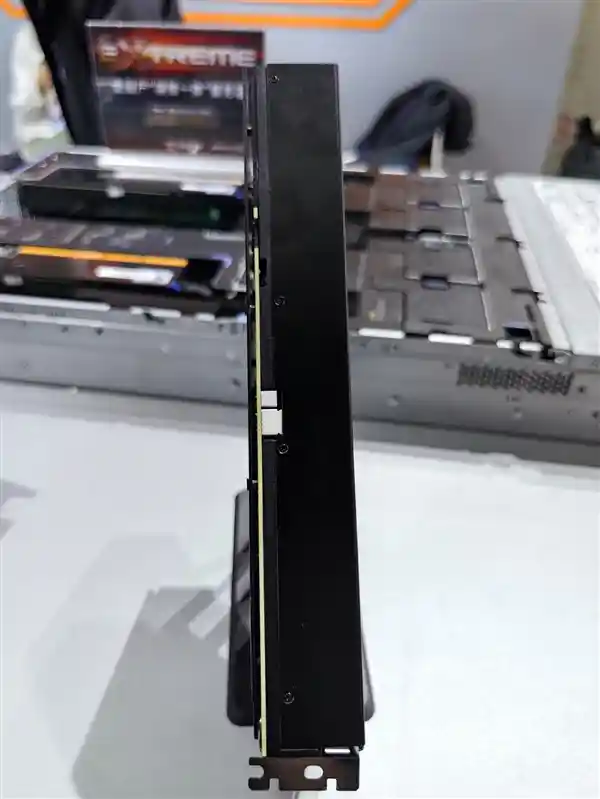 国产显卡首秀《赛博朋克2077》：流畅到让人惊叹！