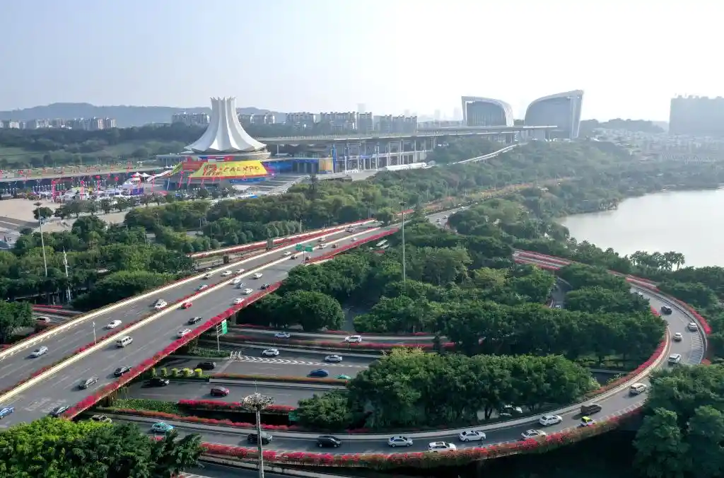 四季如春不打烊！这座城把人间四月天过成了全年限定爆款