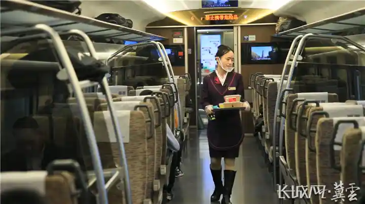 九载蝶变，交通先行：雄安启程，京冀飞驰