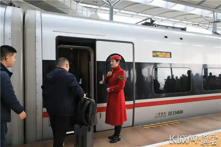九载蝶变,交通先行:雄安启程,京冀飞驰