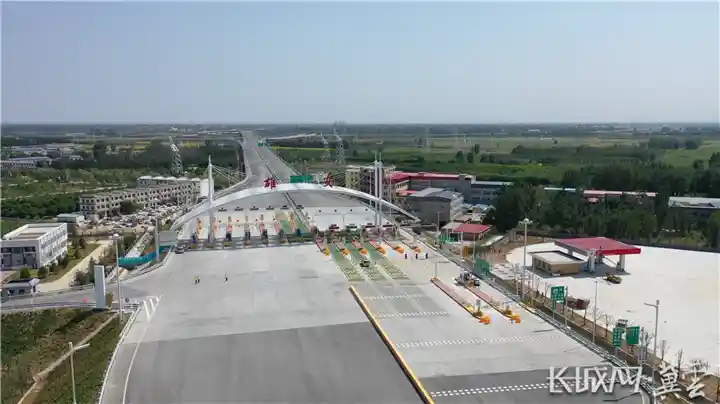 九载蝶变,交通先行:雄安启程,京冀飞驰